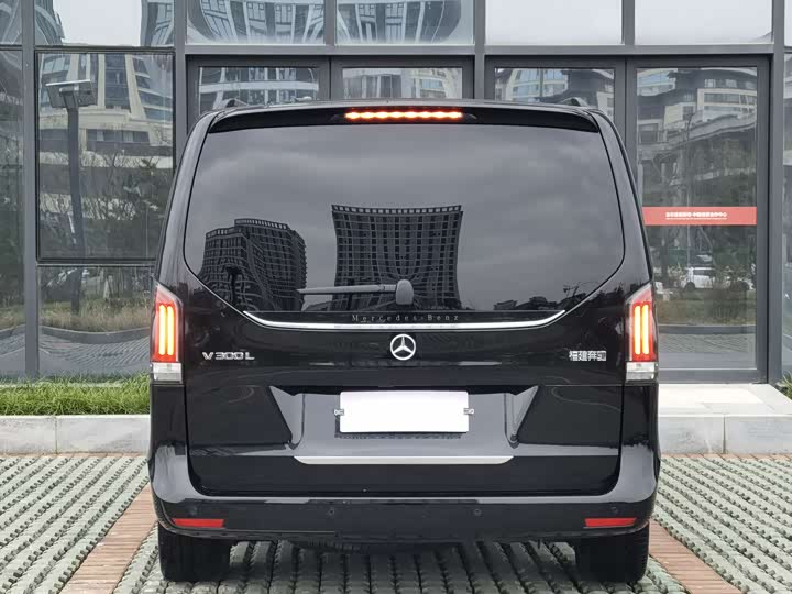 Фото 6 - Mercedes-Benz V-Class