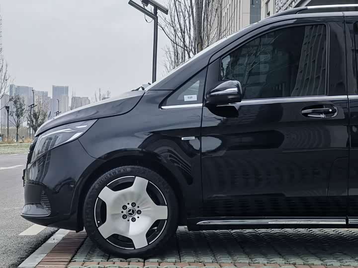 Фото 8 - Mercedes-Benz V-Class