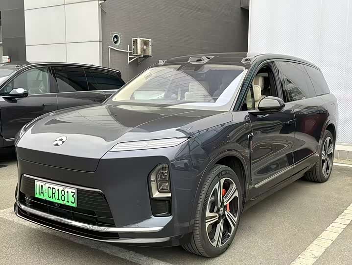 Фото 1 - Nio ES8