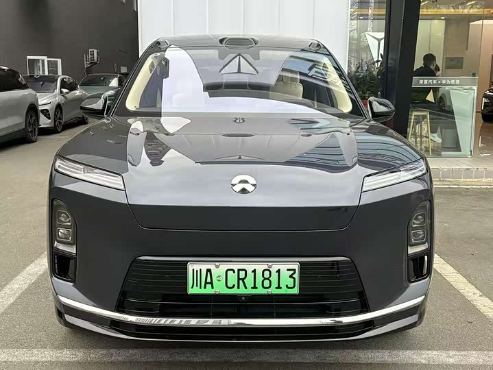 Фото 2 - Nio ES8