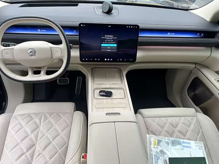 Фото 7 - Nio ES8