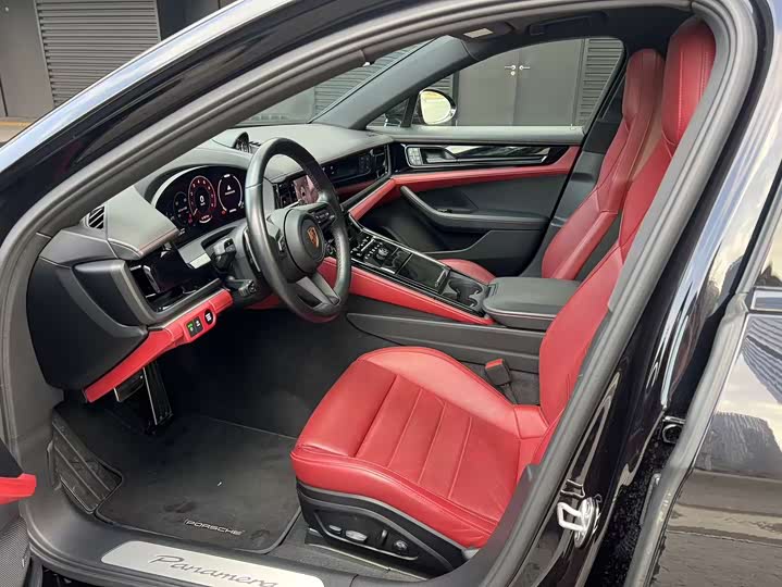 Фото 4 - Porsche Panamera