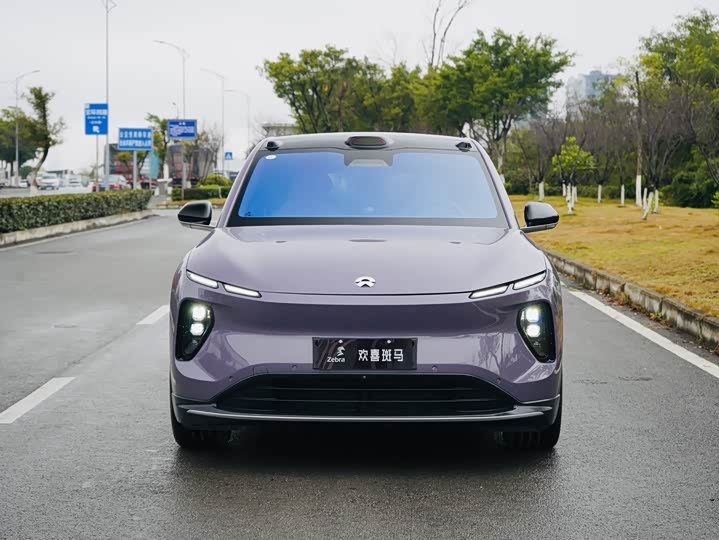 Фото 2 - Nio EC6