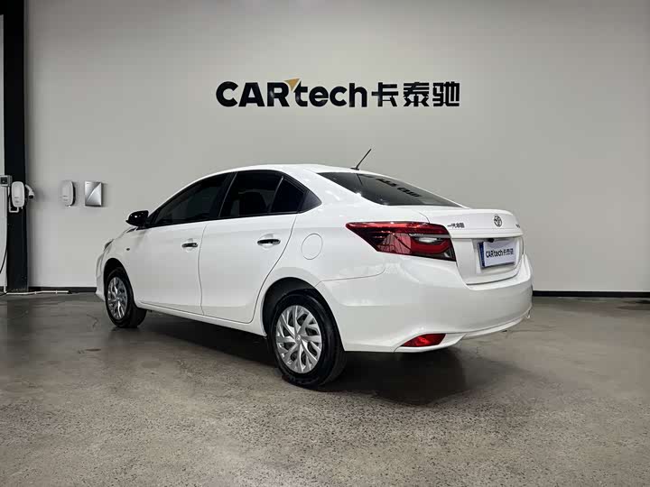 Фото 5 - Toyota Vios