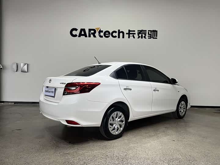 Фото 7 - Toyota Vios