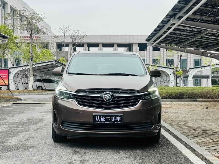 Фото 2 - Buick GL8 ES