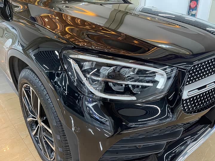 Photo 4 - Mercedes-Benz GLC-Class