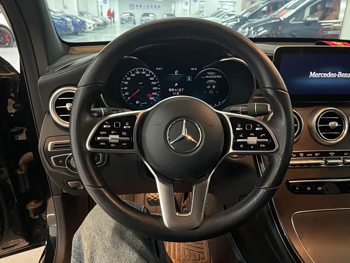 Photo 7 - Mercedes-Benz GLC-Class