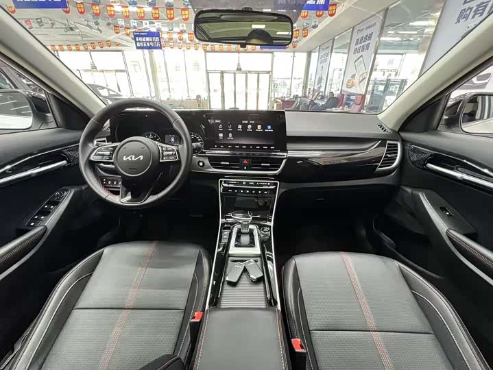 Фото 8 - Kia KX3