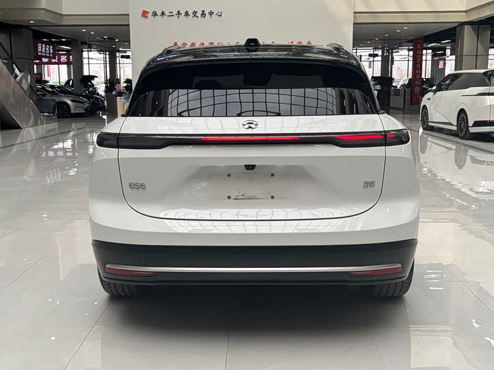 Фото 8 - Nio ES6