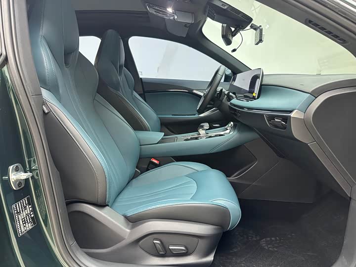 Фото 7 - MG Motor 7