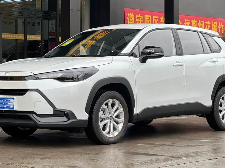 Фото 1 - Toyota Frontlander