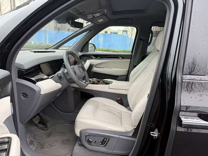 Фото 7 - Zeekr 009