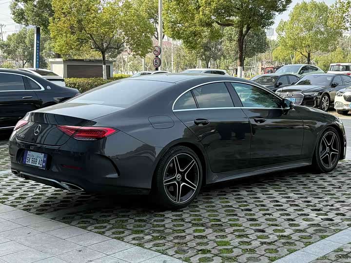Photo 9 - Mercedes-Benz CLS-Class