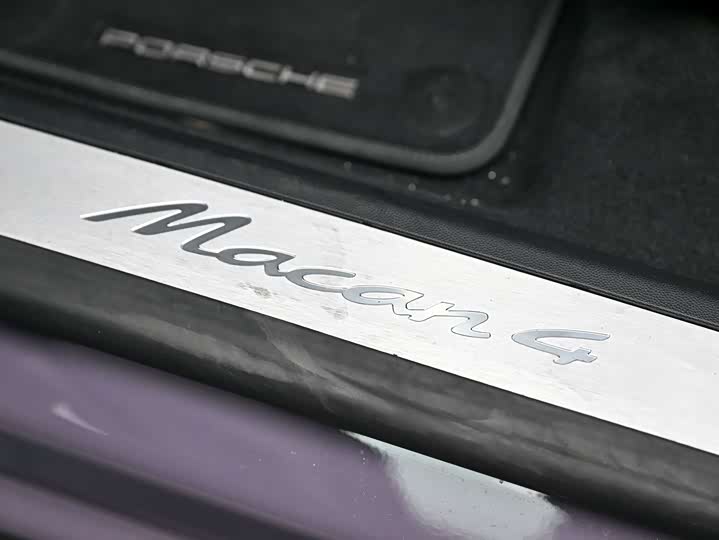 Фото 9 - Porsche Macan EV