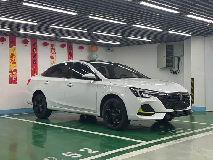 Фото 3 - Roewe i6 Max EV