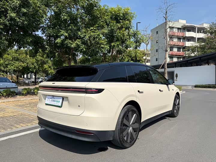 Photo 6 - LiXiang i6