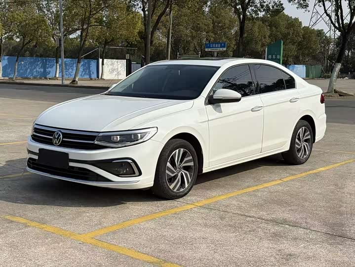 Фото 1 - Volkswagen Bora