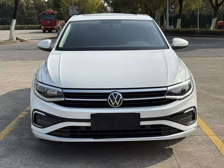 Фото 2 - Volkswagen Bora