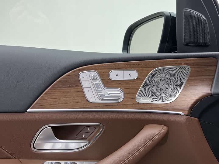 Photo 9 - Mercedes-Benz GLE-Class