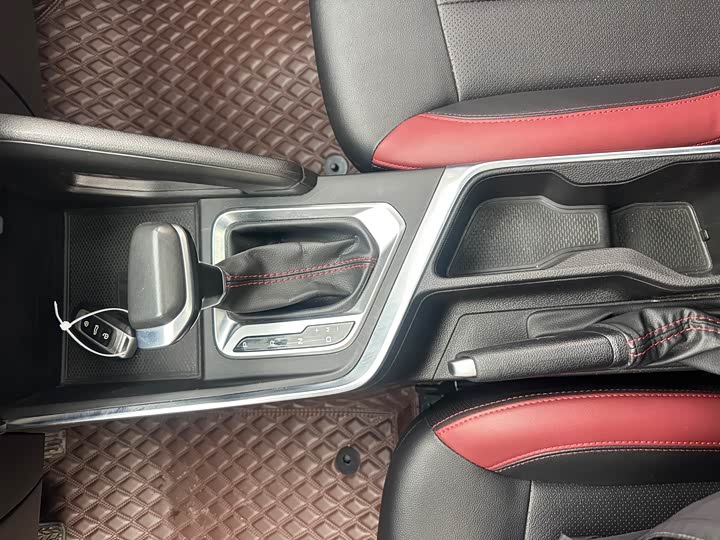 Фото 7 - Geely Vision X3