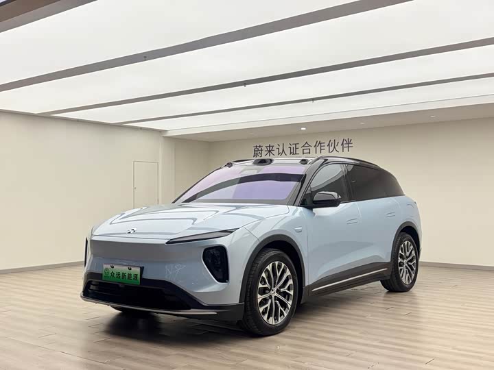 Фото 1 - Nio ES6