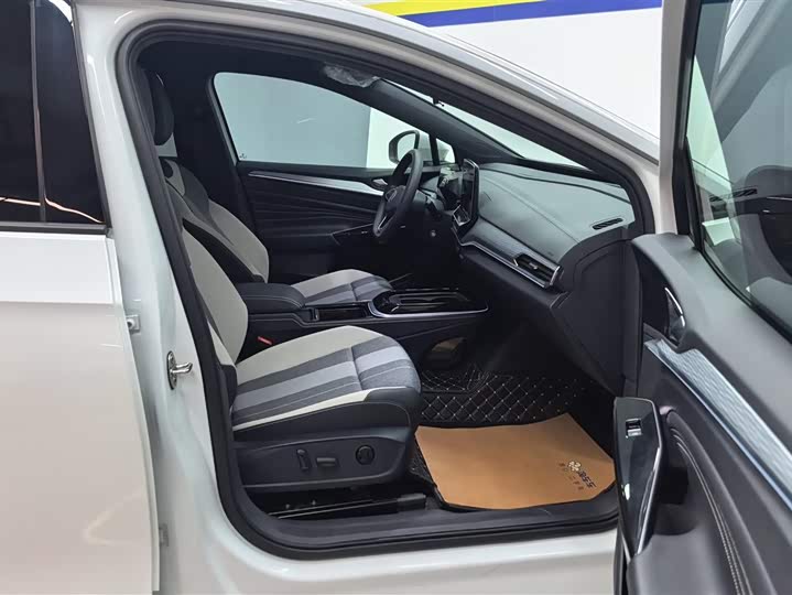 Фото 8 - Volkswagen ID.4 Crozz