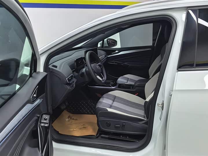 Фото 9 - Volkswagen ID.4 Crozz