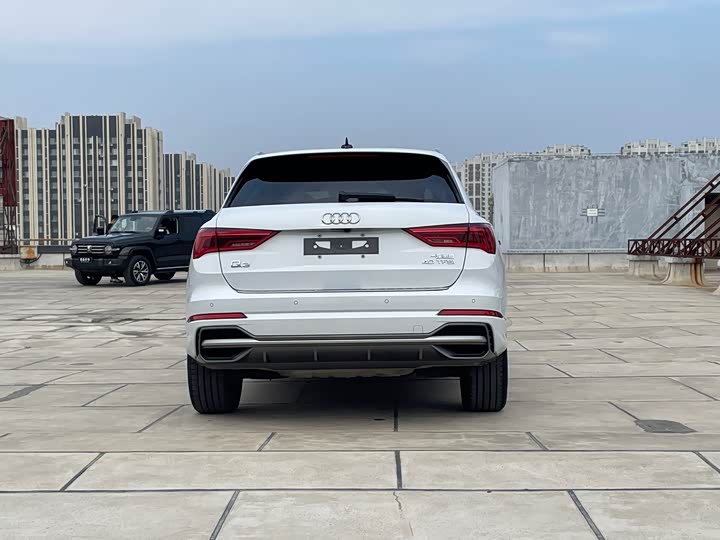 Фото 5 - Audi Q3