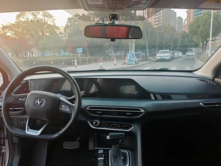 Фото 9 - Changan Eado Plus