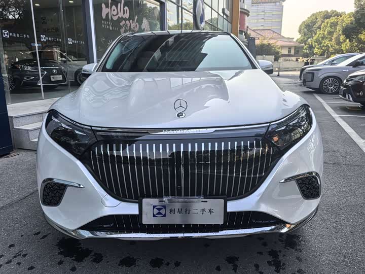 Photo 5 - Mercedes-Benz Maybach EQS SUV