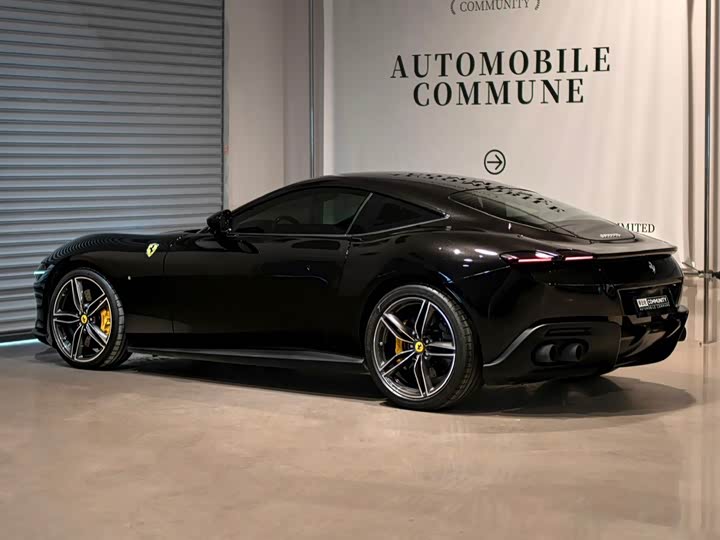 Photo 3 - Ferrari Roma