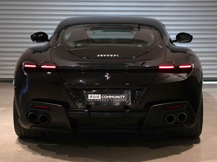 Photo 5 - Ferrari Roma