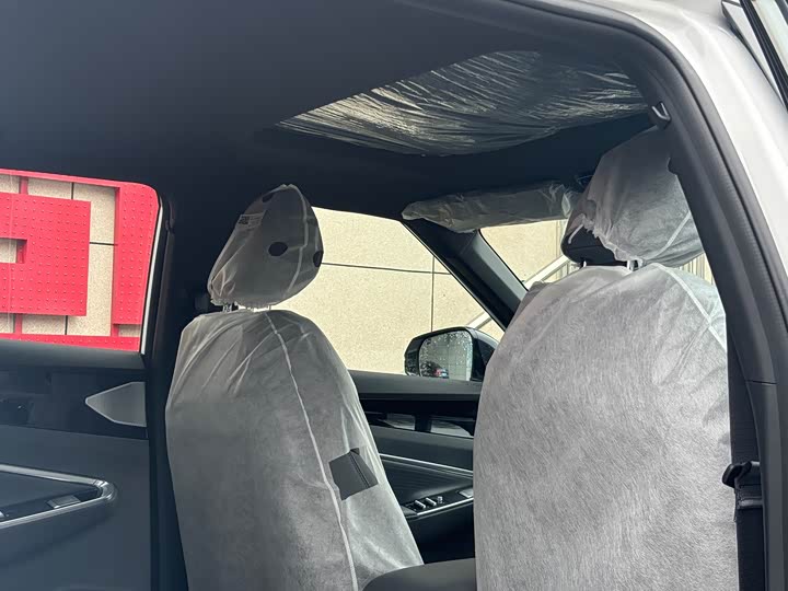 Фото 5 - Geely Atlas