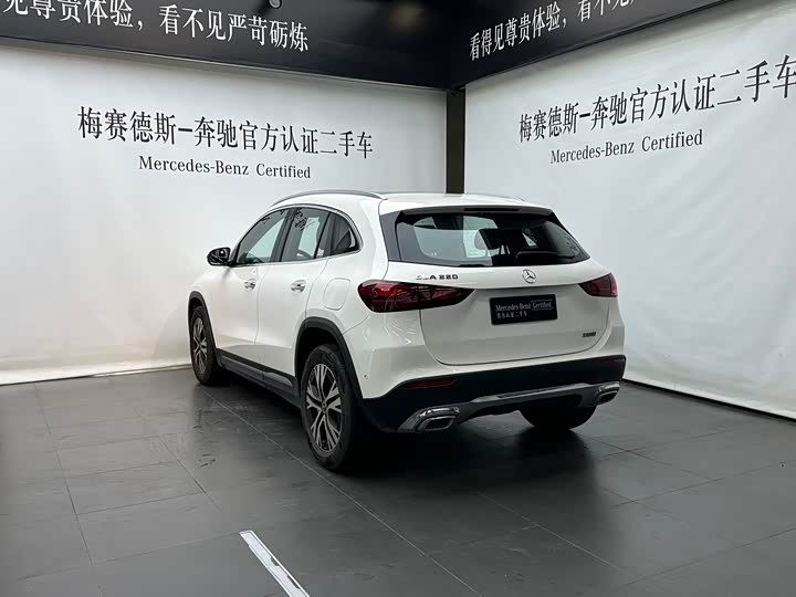 Photo 7 - Mercedes-Benz GLA-Class