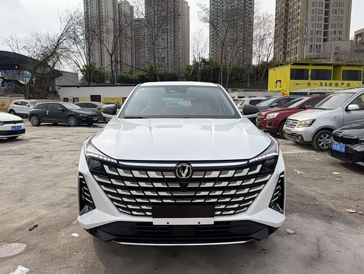 Фото 2 - Changan UNI-Z