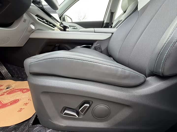 Фото 8 - Changan UNI-Z