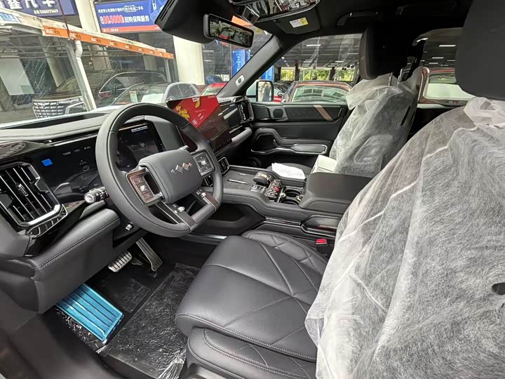 Фото 4 - BYD FangChengBao Leopard 8