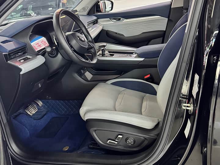 Фото 3 - Geely Preface