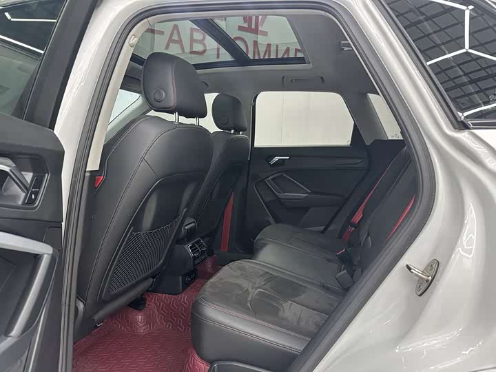 Фото 5 - Audi Q3