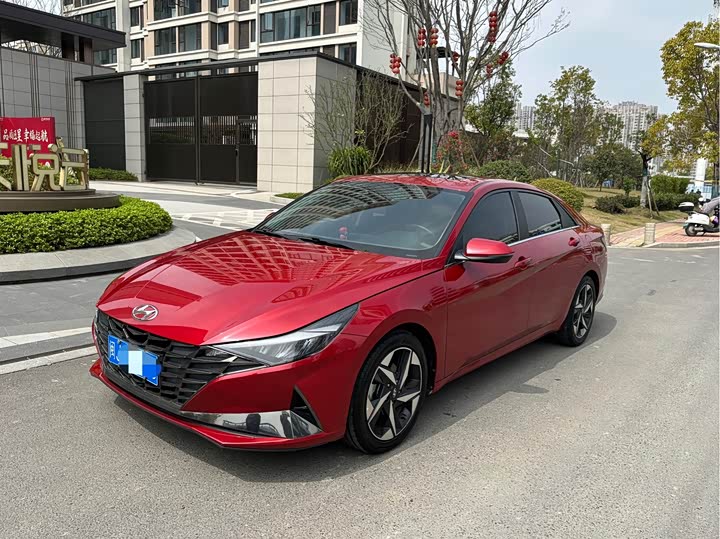 Фото 2 - Hyundai Elantra N line