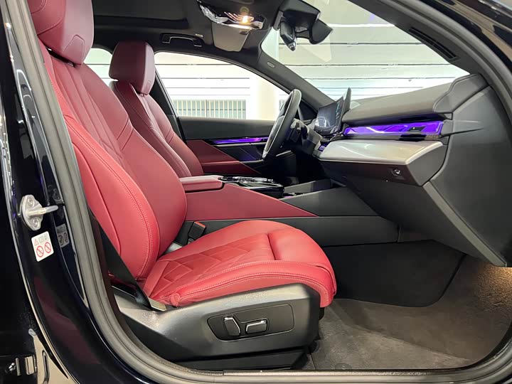 Фото 9 - BMW 5 Series