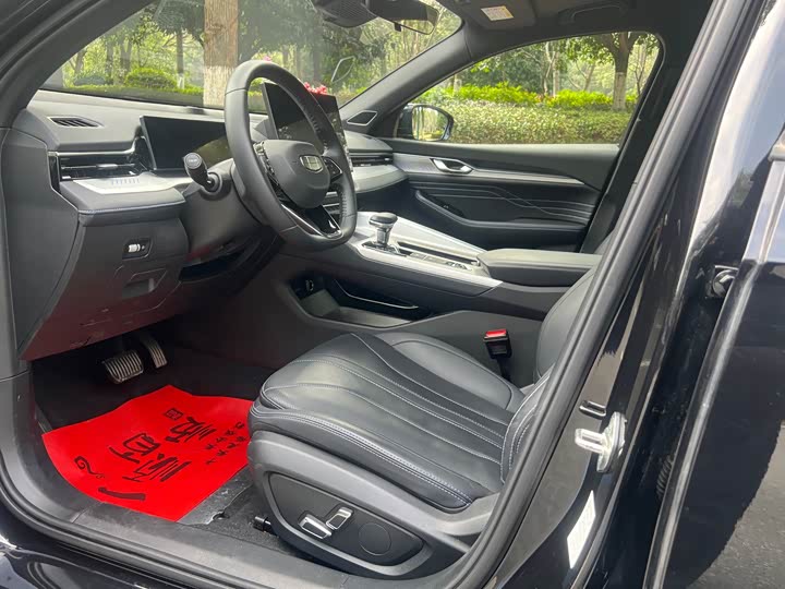 Фото 8 - Geely Preface