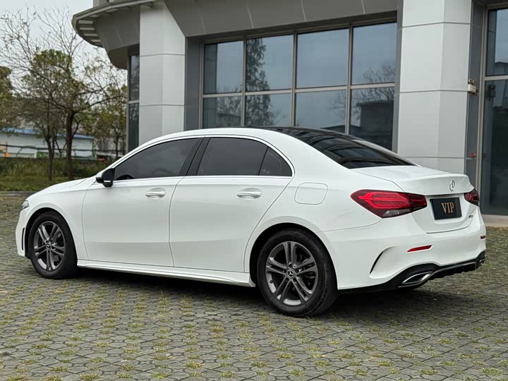 Фото 6 - Mercedes-Benz A-Class