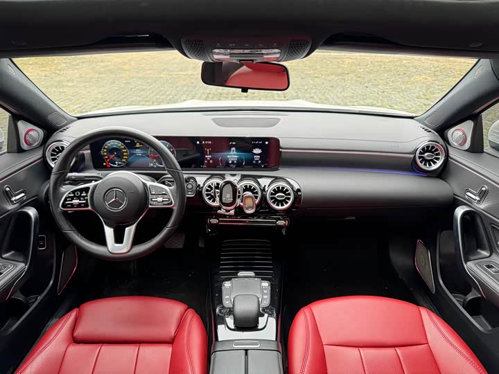 Фото 7 - Mercedes-Benz A-Class