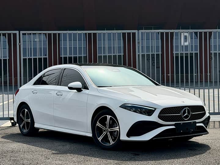 Photo 3 - Mercedes-Benz A-Class