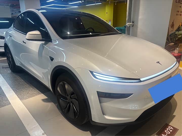 Photo 1 - Tesla Model Y