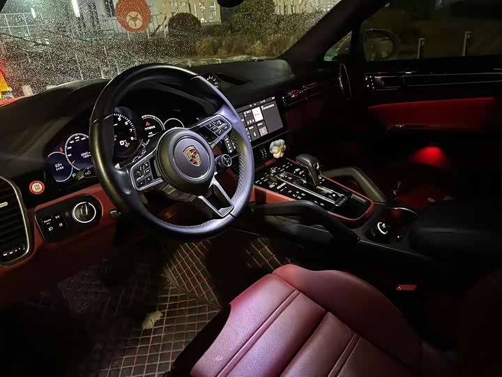 Фото 3 - Porsche Cayenne