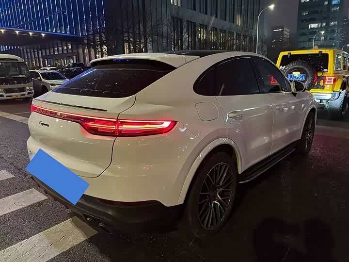 Фото 7 - Porsche Cayenne