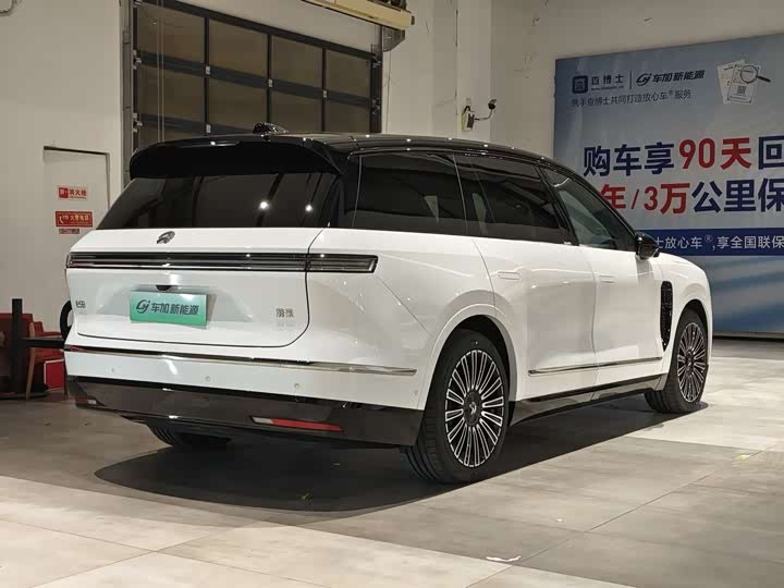 Фото 9 - Nio ES8